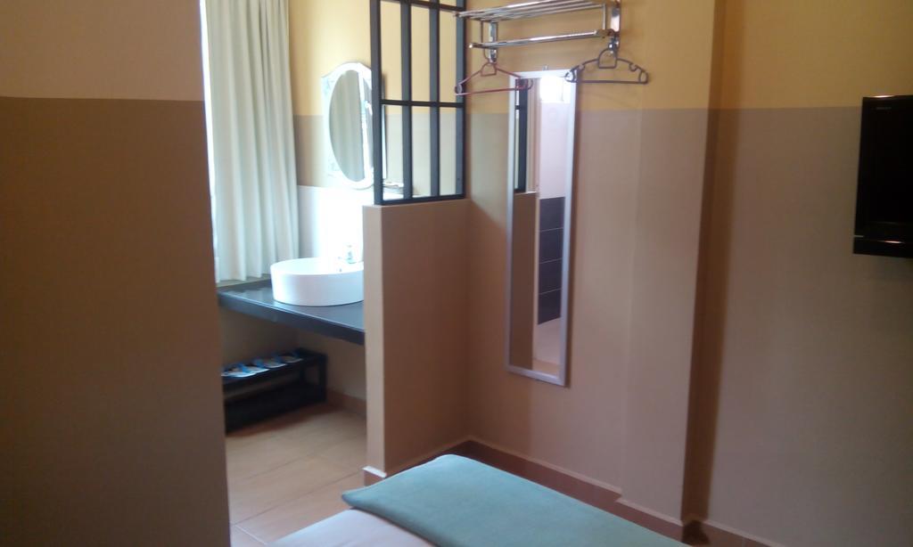 Jq Suria Hotel อิโปห์ ห้อง รูปภาพ